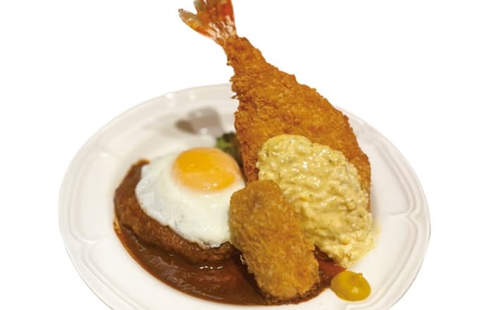 洋食 クアトロ